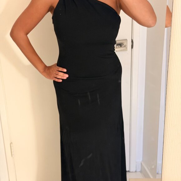 Halston Black One-Shoulder Evening Gown (New with Tags) – Size 6 - Picture 4 of 5